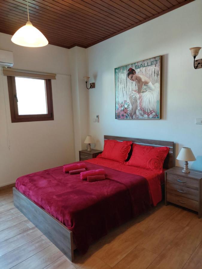 Love Holiday Suite 2 Tris Elies 외부 사진